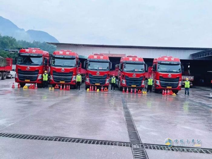 從小公司到12000平米廠(chǎng)房，乘龍用13年助力鴻泰冶金崛起