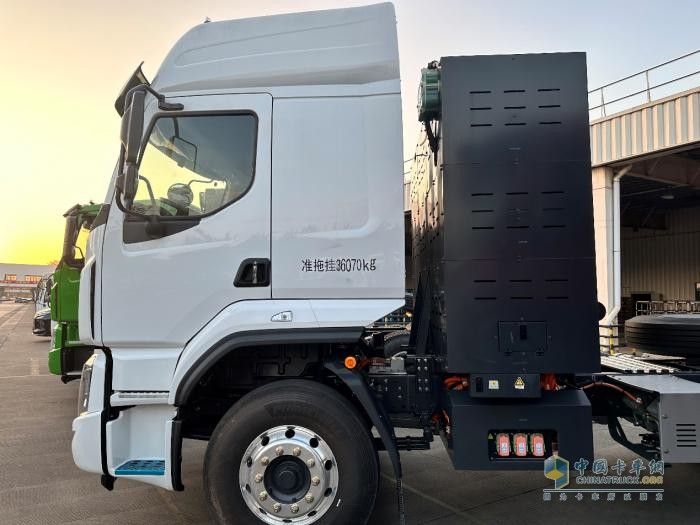 自重僅10.1 噸，每年節電9萬(wàn)元，乘龍H5純電牽引車(chē)的創(chuàng  )富硬實(shí)力