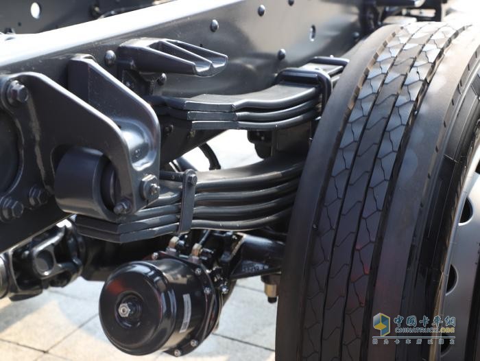 龍骨護體龍芯動(dòng)力！乘龍H7 Pro大單橋為卡友鑄就安全堡壘