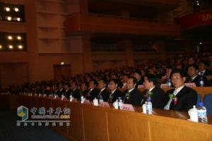 濰柴動(dòng)力2010年商務(wù)大會(huì )隆重召開(kāi)