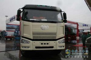 2010北京車(chē)展一汽解放起重機