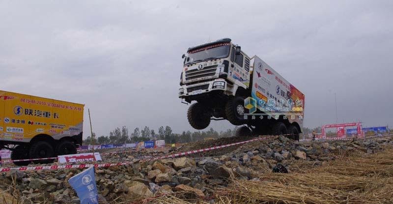 陜汽卡車(chē)大賽盤(pán)錦站賽車(chē)風(fēng)采
