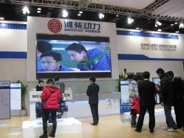 用戶(hù)參觀(guān)濰柴產(chǎn)品