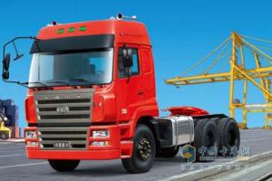 華菱 375馬力 6×4 雙橋 牽引車(chē)