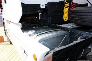 東風(fēng)柳汽 乘龍T7重卡 520馬力 6X4 國五牽引車(chē)(LZ4251T7DB)