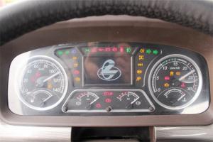 東風(fēng)柳汽 乘龍T7重卡 550馬力 6X4 國五長(cháng)頭牽引車(chē)(16擋)(LZ4251T7DB)