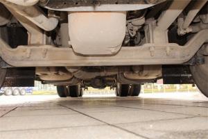 東風(fēng)柳汽 乘龍T7重卡 550馬力 6X4 國五長(cháng)頭牽引車(chē)(16擋)(LZ4251T7DB)