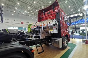 一汽解放 新J6P 440馬力 6×4 國六 LNG牽引車(chē)