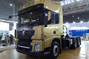 陜汽重卡 德龍X3000 460馬力 6×4 國六 LNG牽引車(chē)
