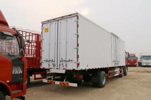 一汽解放 J6M重卡 280馬力 6X2 9.35米 京五廂式載貨車(chē)(CA5250XXYP63K1L6T3E5)