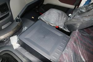 一汽解放 J6P重卡 綠通版 350馬力 8X4 9.5米 國五載貨車(chē)(CA1310P66K2L7T4E5)