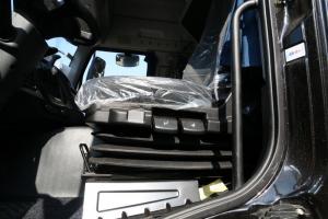 一汽解放 新J6P重卡 460馬力 4X2 國五自動(dòng)擋牽引車(chē)(AMT手自一體)(CA4180P66K24E5)