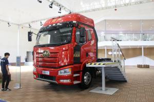 一汽解放 新J6P重卡 舒適版 320馬力 4X2 國五牽引車(chē)(CA4180P66K2E5)