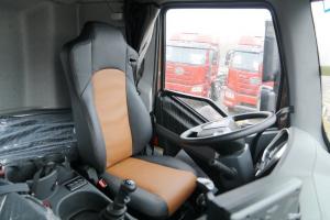 一汽解放 新J6P重卡 領(lǐng)航版 四季款 550馬力 6X4 國五牽引車(chē)(CA4250P66K25T1A1E5)