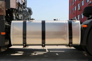 一汽解放 新J6P重卡 質(zhì)惠版2.0高寒款 420馬力 6X4 國五牽引車(chē)(CA4250P66K24T1A1E5)