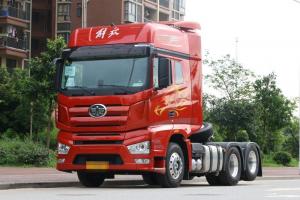 一汽解放 J7重卡 550馬力 6X2R 國五AMT自動(dòng)擋牽引車(chē)(CA4250P77K25T2E5)