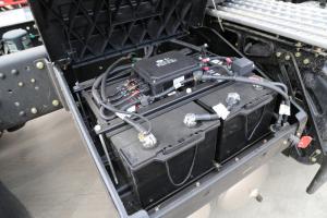 一汽解放 新J6P重卡 領(lǐng)航標載版 南方款 460馬力 6X4 國五牽引車(chē)(CA4250P66K24T1A1E5)