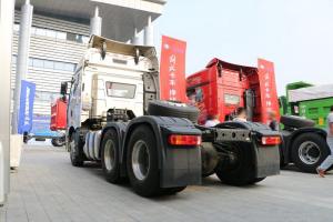 一汽解放 新J6P重卡 榮耀版 550馬力 6X4 國五牽引車(chē)(CA4250P66K24T1A4E5)