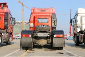 一汽解放 新J6P重卡 領(lǐng)航版 550馬力 6X4 國五AMT自動(dòng)擋牽引車(chē)(CA4250P66K25T1A1E5)