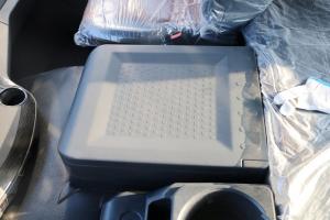 一汽解放 新J6P重卡 領(lǐng)航版 550馬力 6X4 國五AMT自動(dòng)擋牽引車(chē)(CA4250P66K25T1A1E5)