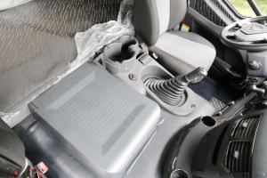 一汽解放 新J6P重卡 領(lǐng)航標載版 四季款 460馬力 6X4 京五牽引車(chē)(CA4250P66K24T1A1E5)