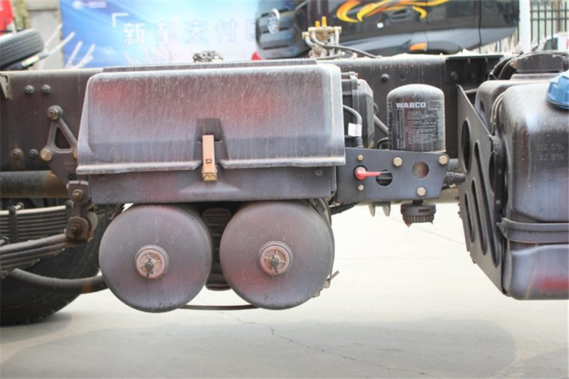 一汽解放 J6P重卡 460馬力 8X4 9.4米 國五自卸車(chē)(CA3310P66K24L7T4A1E5)