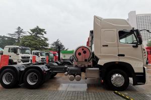 中國重汽 HOWO T7H 8x4 440馬力 國六LNG自卸車(chē)(ZZ3317V06HF1L)
