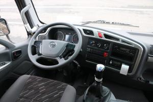 福田 奧鈴大黃蜂 210馬力 6.8米 國五排半廂式載貨車(chē)(BJ5186XXY-A1)