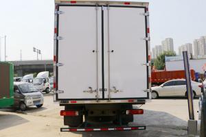 福田 奧鈴大黃蜂 210馬力 6.1米 國五排半廂式載貨車(chē)(BJ5186XXY-A1)
