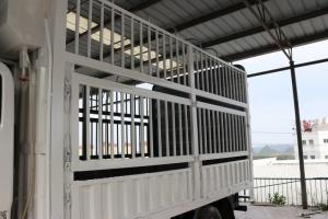 福田 奧鈴新捷運 156馬力 3.83米 國五排半倉柵式輕卡載貨車(chē)(BJ5048CCY-A1)