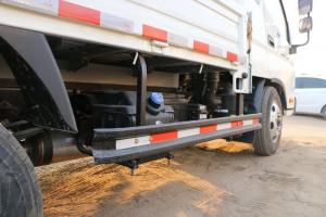 福田 奧鈴捷運 科技版 88馬力 3.25米 國五排半欄板輕卡載貨車(chē)(氣剎)(BJ1041V9JB4-A1)