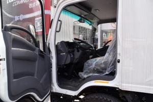 慶鈴 五十鈴700P 190馬力 6.672米 國五單排廂式載貨車(chē)(QL5100XXYA8PHJ)