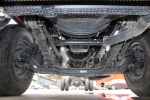 東風(fēng)商用車(chē) 天龍重卡 220馬力 4X2 9.6米 國五廂式載貨車(chē)底盤(pán)(DFH5180XXYB1)