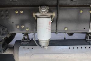 東風(fēng)商用車(chē) 天龍重卡 245馬力 6X2 9.6米 國五廂式載貨車(chē)(DFH5250XXYAX1V)