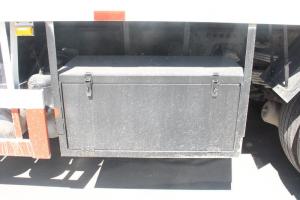 東風(fēng)商用車(chē) 天龍重卡 245馬力 6X2 9.6米 國五廂式載貨車(chē)(DFH5250XXYAX1V)