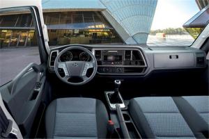 現代商用車(chē) 盛圖H3 129馬力 4.12米 國五單排廂式輕卡載貨車(chē)(CHM5042XXYGDC33V)