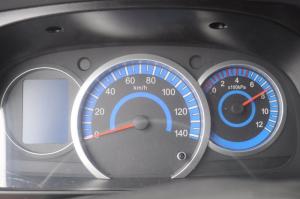 東風(fēng) 福瑞卡F11 156馬力 3.8米 國五 排半欄板輕卡載貨車(chē)(朝柴)(EQ1041L8BD2)