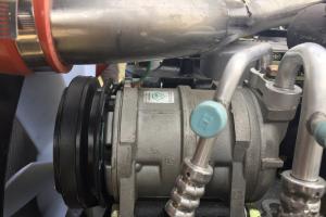 東風(fēng) 福瑞卡F11 物流重載型 143馬力 3.8米 國五 排半欄板輕卡載貨車(chē)(錫柴)(EQ1041L8GDF)