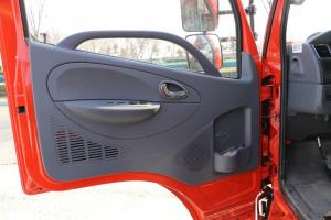 東風(fēng) 福瑞卡F15 129馬力 4X2 國五 平板運輸車(chē)(EQ5041TPB8BD2AC)