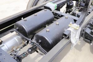 時(shí)代汽車(chē) 領(lǐng)航 150馬力 4.165米 國六 單排廂式輕卡載貨車(chē)(BJ5046XXY9JBA-03)