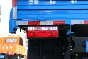 飛碟奧馳 V3系列 130馬力 4.17米 國五 單排欄板輕卡載貨車(chē)(FD1043W63K5-1)