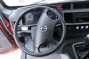 飛碟奧馳 V6系列 170馬力 4.15米 國五 單排廂式輕卡載貨車(chē)(FD5043XXYW63K5-1)