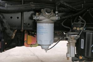 飛碟奧馳 V2系列 95馬力 4.17米 國五 單排倉柵式輕卡載貨車(chē)(FD5041CCYW17K5-2)