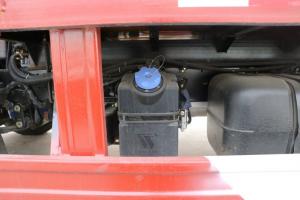 飛碟奧馳 V2系列 95馬力 4.17米 國五 單排倉柵式輕卡載貨車(chē)(FD5041CCYW17K5-2)