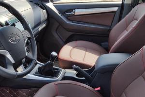 慶鈴五十鈴 TAGA 140馬力 4×2 國六 皮卡載貨車(chē)