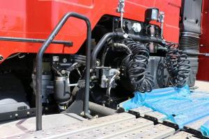 一汽解放 新J6P重卡 領(lǐng)航版2.0 北方款 460馬力 4X2 國六 牽引車(chē)(CA4180P66K25E6)