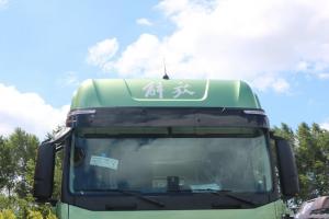一汽解放 J7重卡 550馬力 6X4 國五 牽引車(chē)(富貴綠)(CA4250P77K25T1E5)