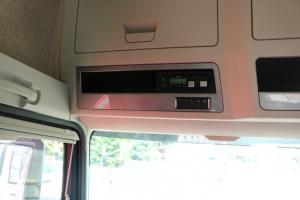 一汽解放 J7重卡 550馬力 6X4 國五 牽引車(chē)(海天藍)(CA4250P77K25T1E5)