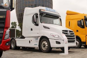 東風(fēng)柳汽乘龍 T7重卡 500馬力 6X4 國五 AMT自動(dòng)擋長(cháng)頭牽引車(chē)(160后橋)(LZ4251T7DB)