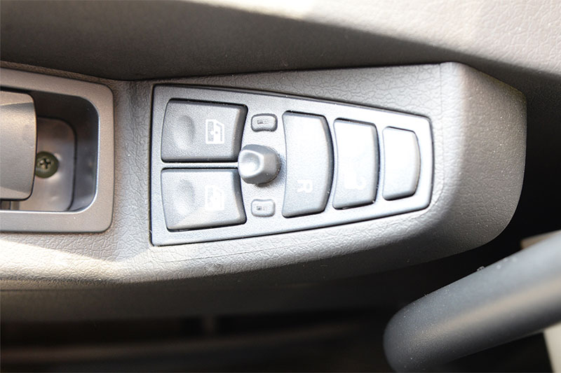 大運重卡 N9H 550馬力 6×4 國六 牽引車(chē)（CGC4250D6FCCH）